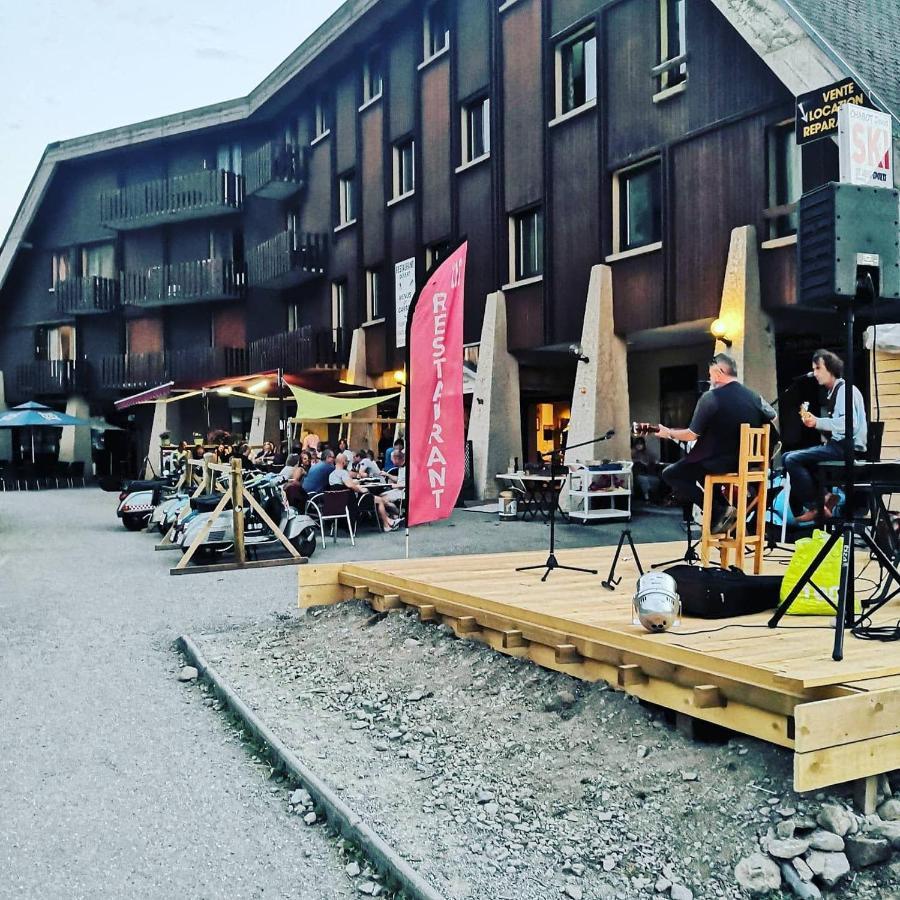 Hotel Saint Jean Монклар Екстериор снимка